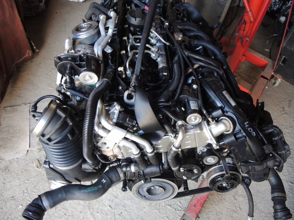 Moteur B57 D30 B — vue 1