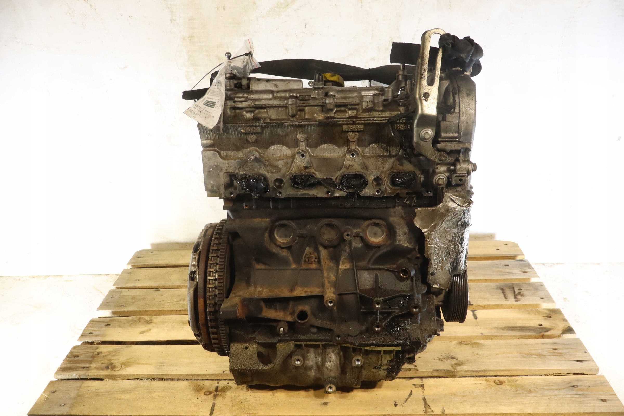 Moteur F4R 800 — vue 1