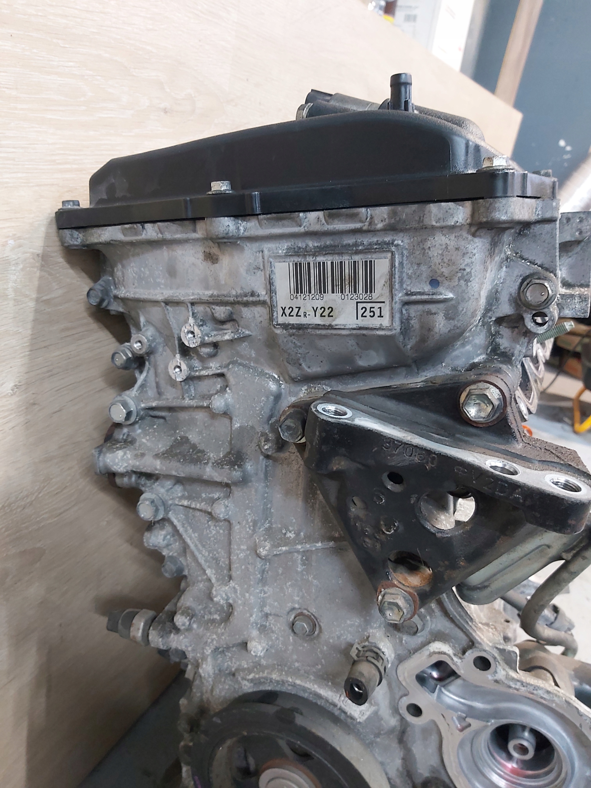 Moteur 2ZR-FXE — vue 3