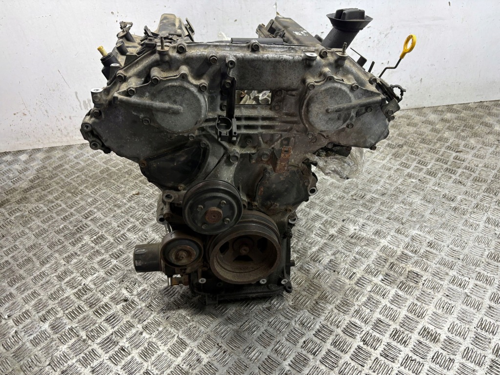Moteur VQ35DE — vue 1