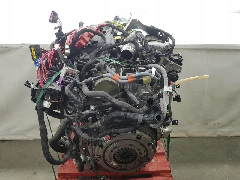 Moteur M9R717 — vue 2