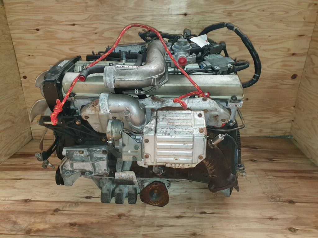 Moteur RB20DE — vue 1