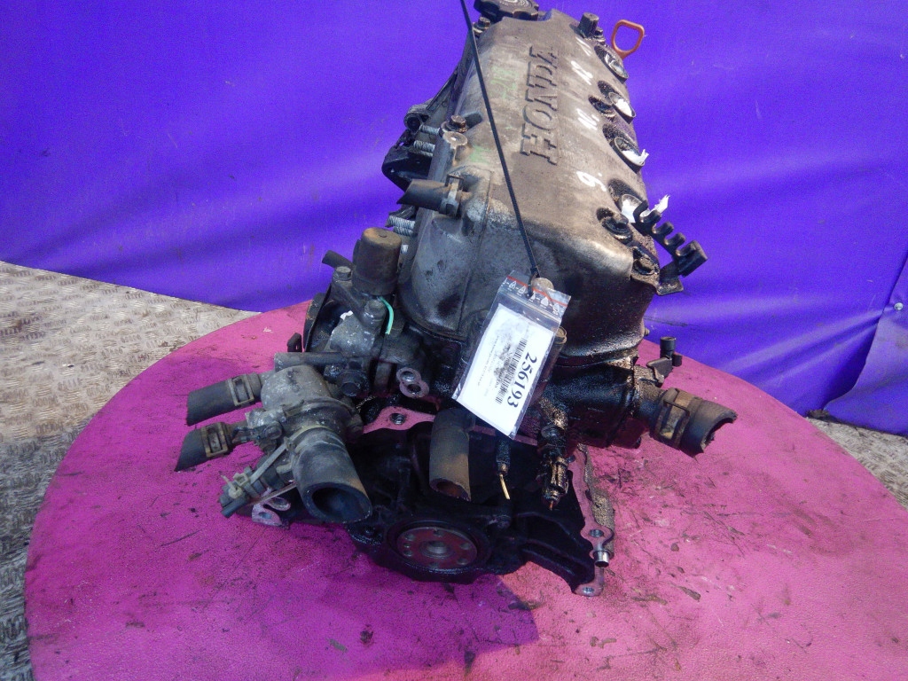Moteur D15Z8 — vue 3