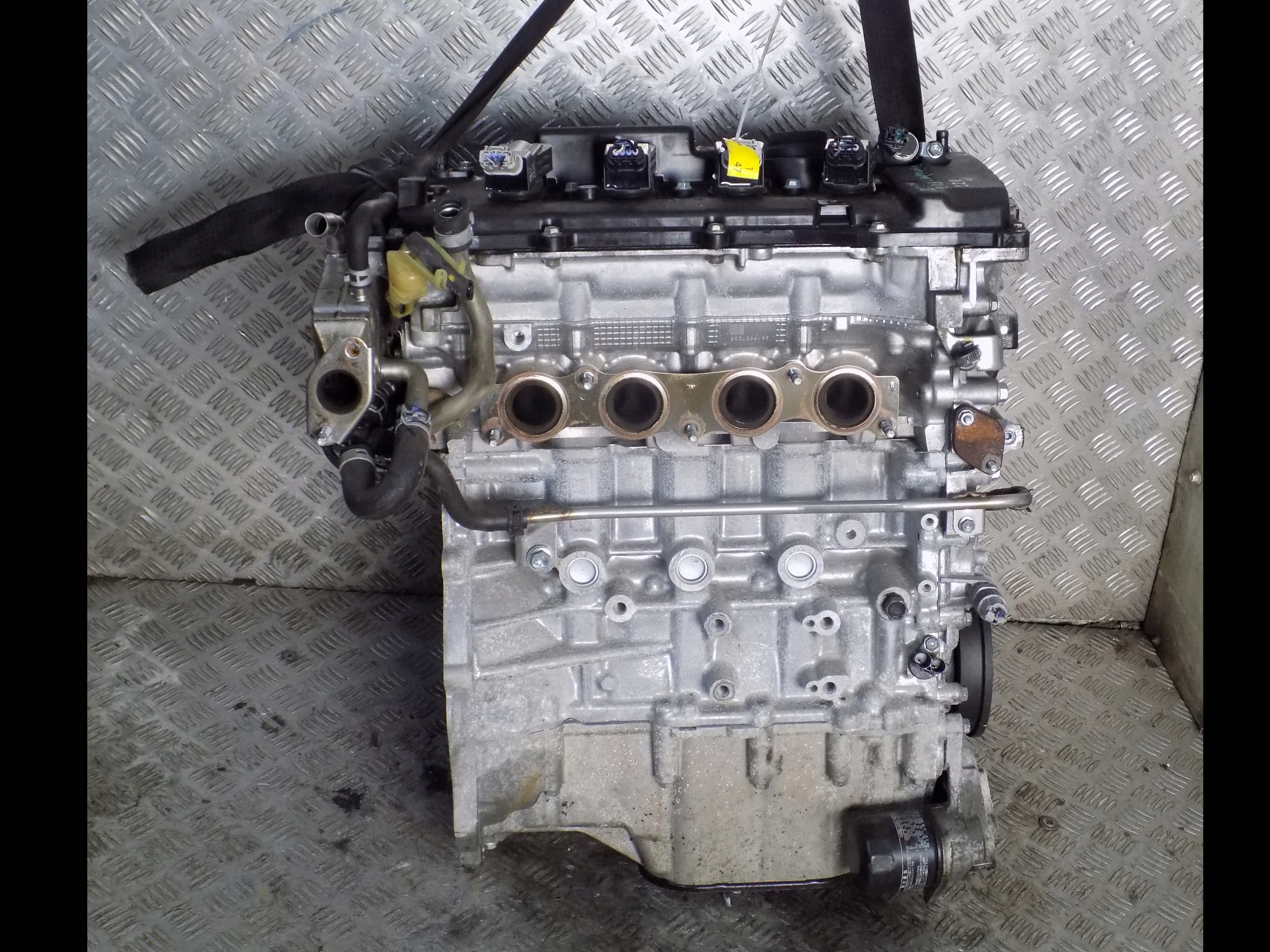 Moteur 2ZR-FAE — vue 1