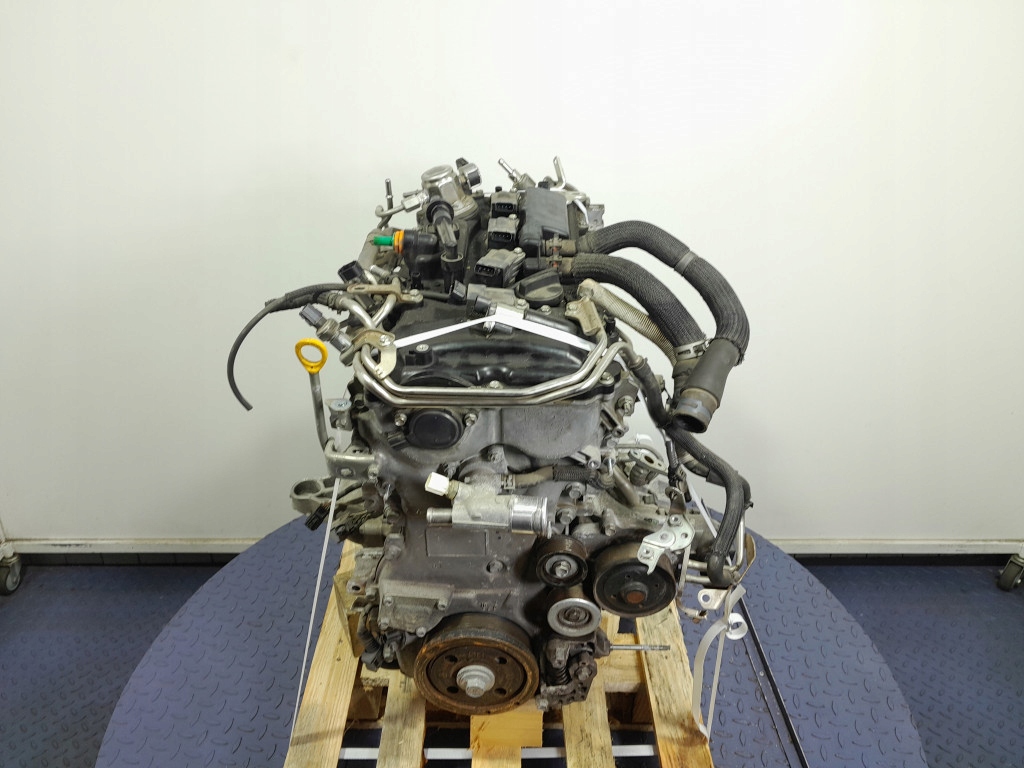 Moteur 8AR-FTS — vue 1