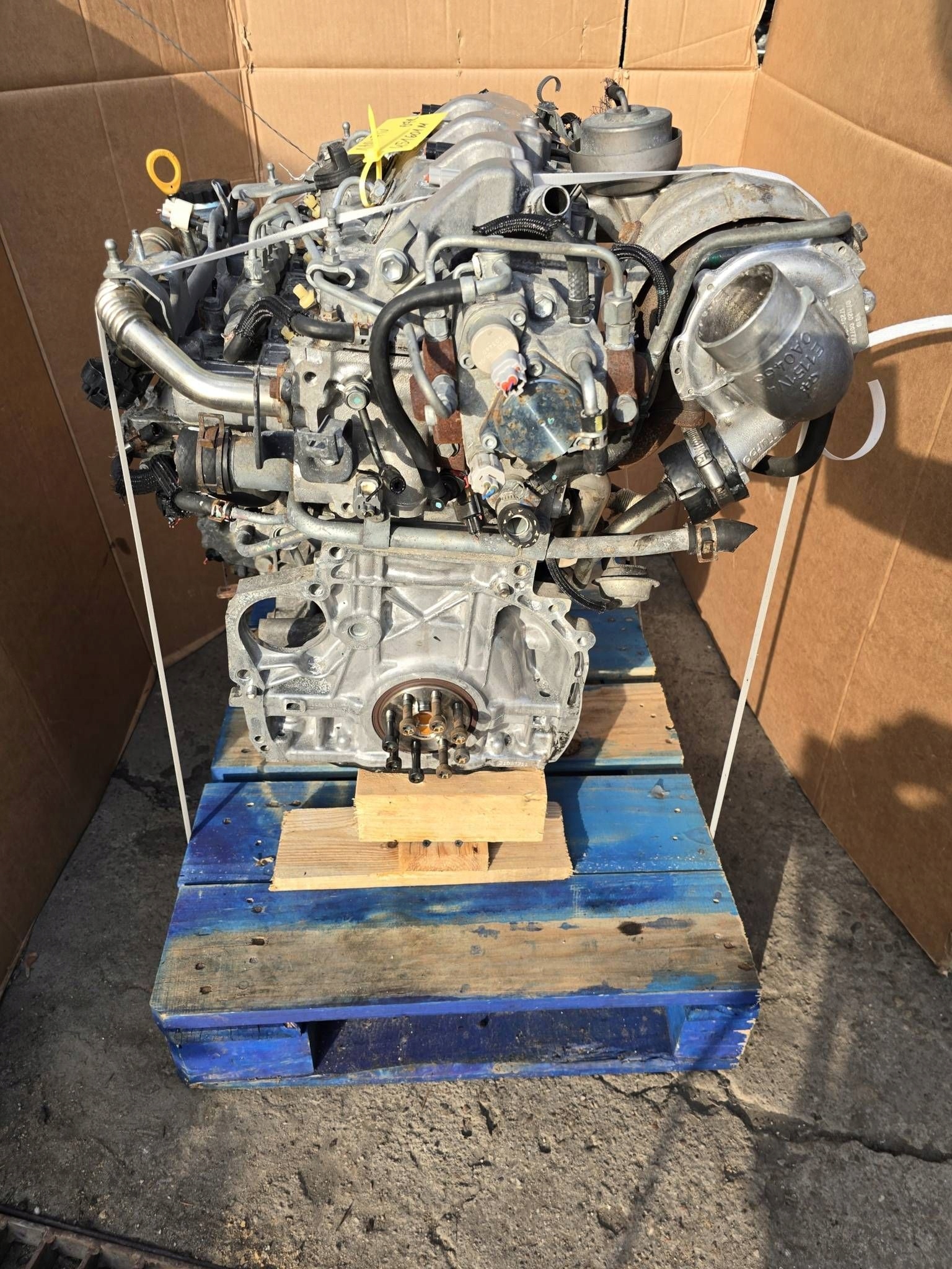 Moteur 1AD-FTV — vue 3