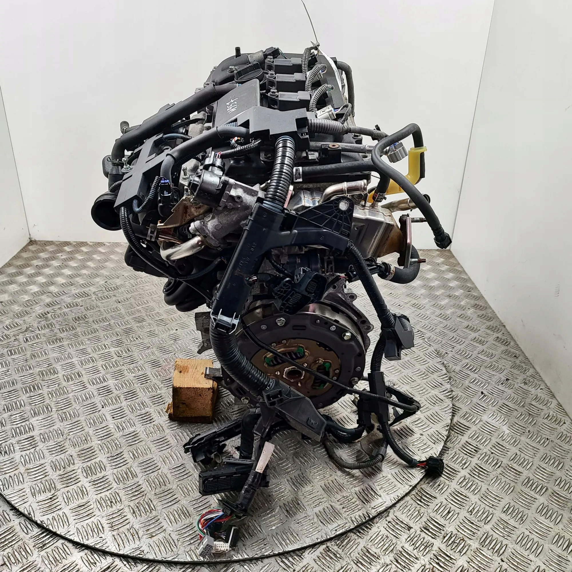Moteur 2ZR-FXE — vue 4