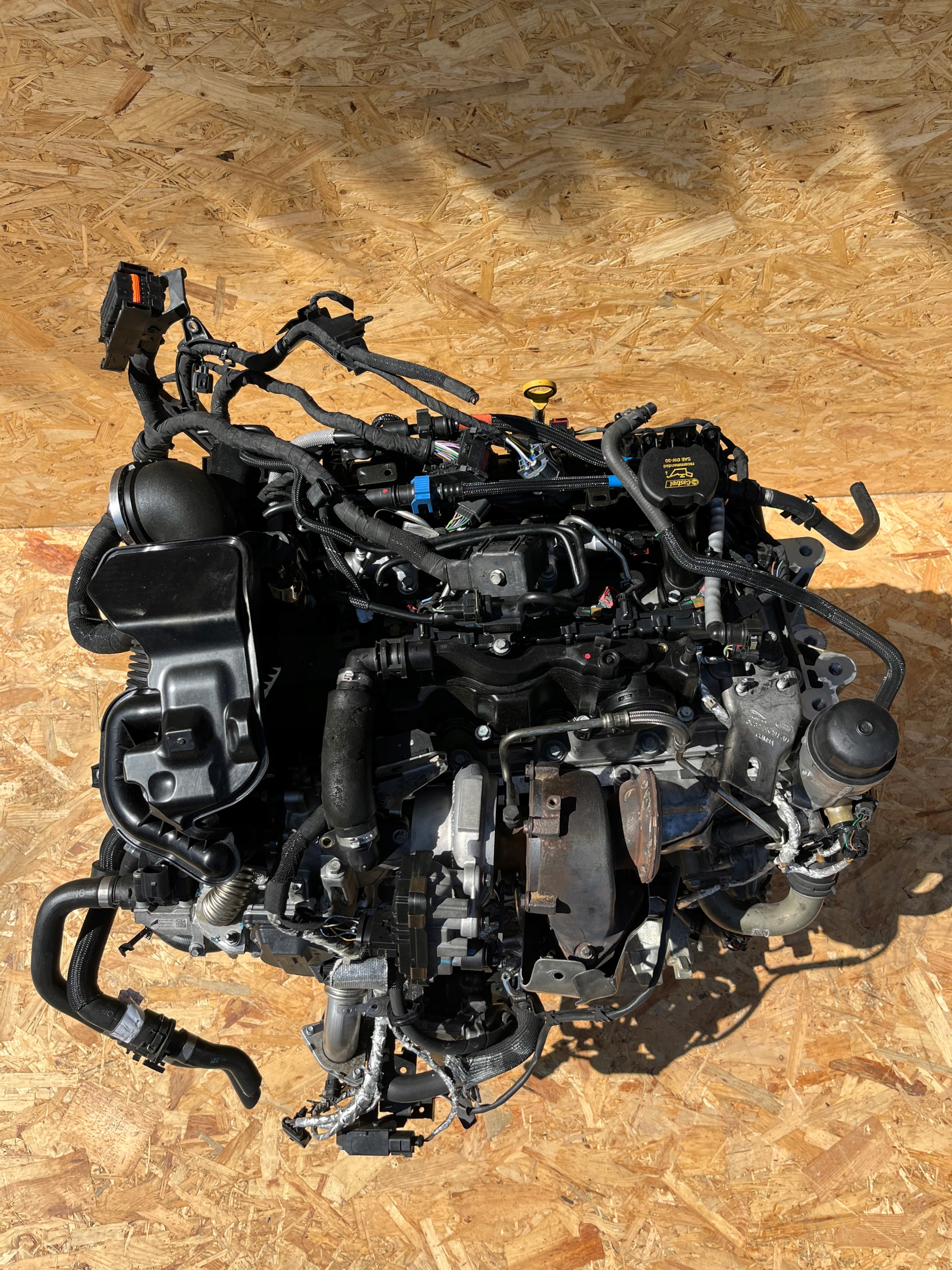 Moteur 204DTD(AJ21D4) — vue 2