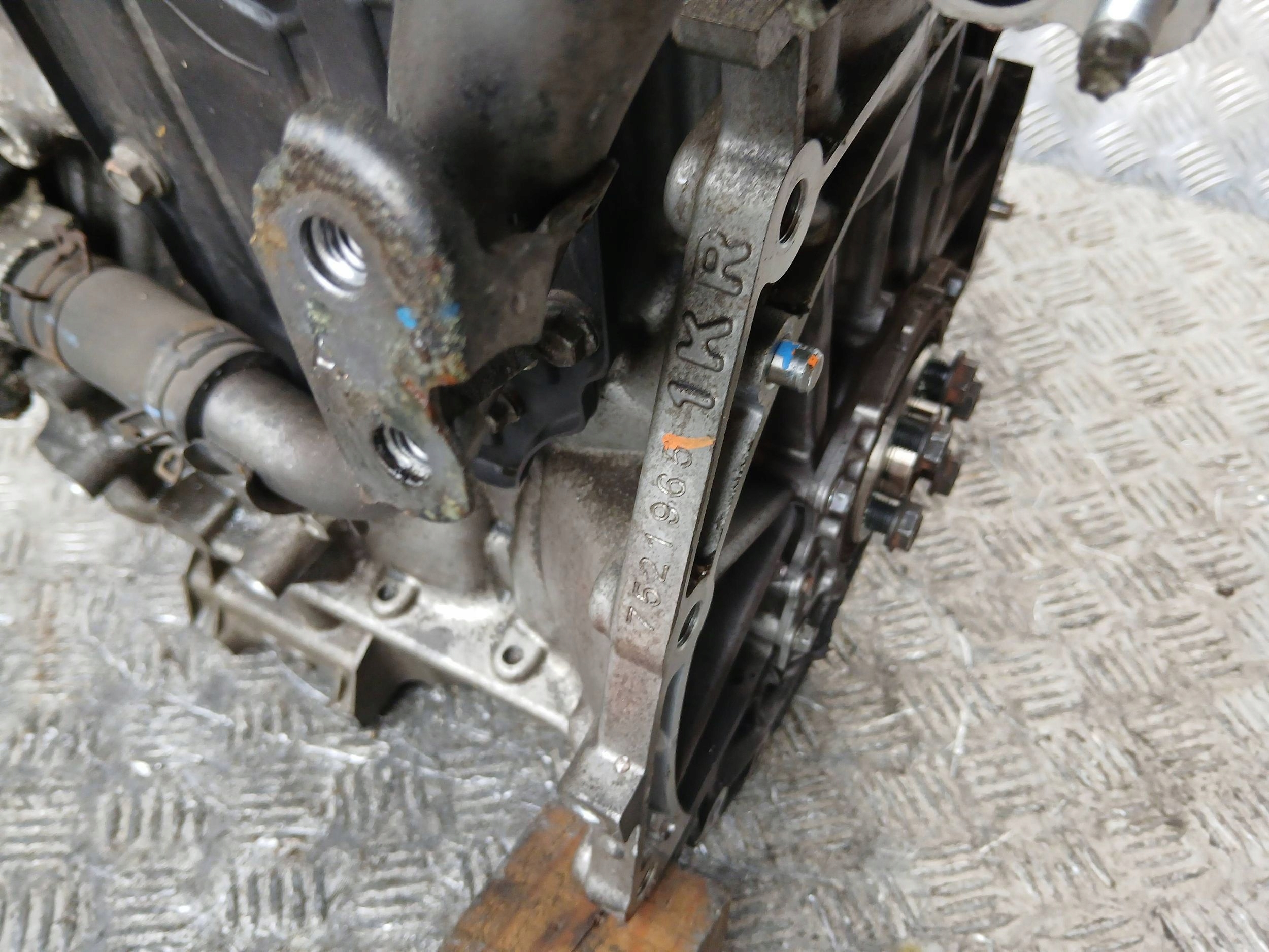 Moteur CFB (1KR) — vue 5