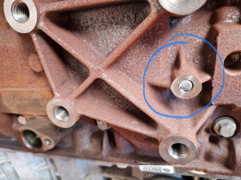 Moteur 306DT — vue 6