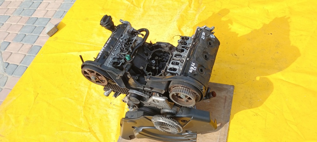 Moteur AFB — vue 2