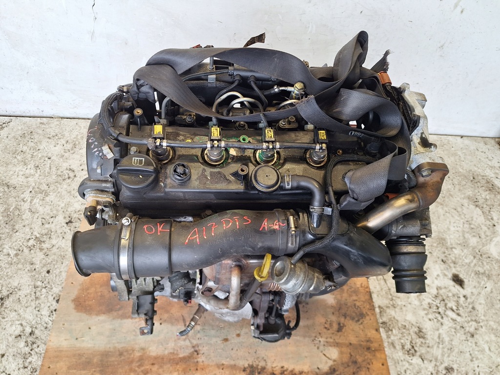 Moteur A 17 DTS — vue 2