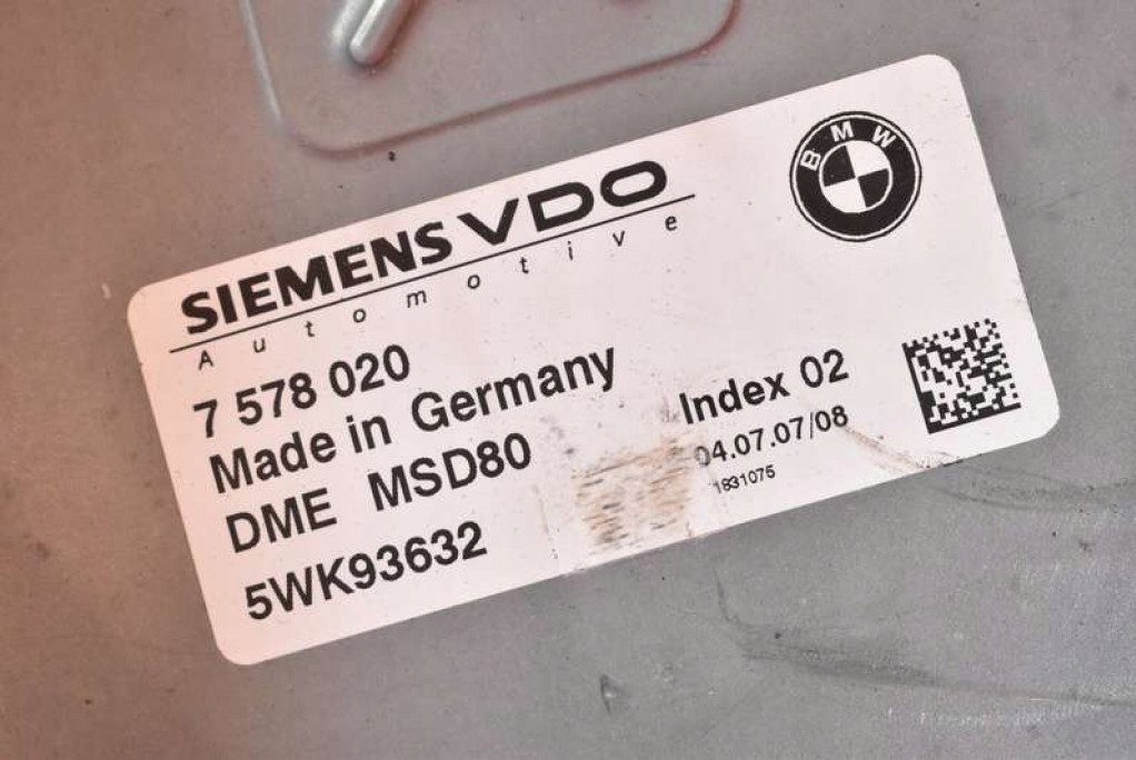 Moteur N53 B30 A — vue 4