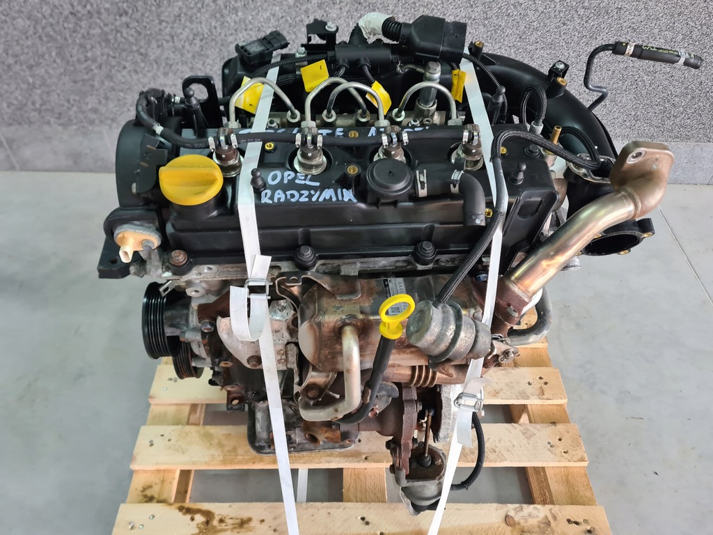 Moteur A 17 DTS — vue 3