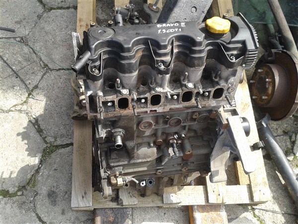 Moteur 192 A8.000 — vue 1
