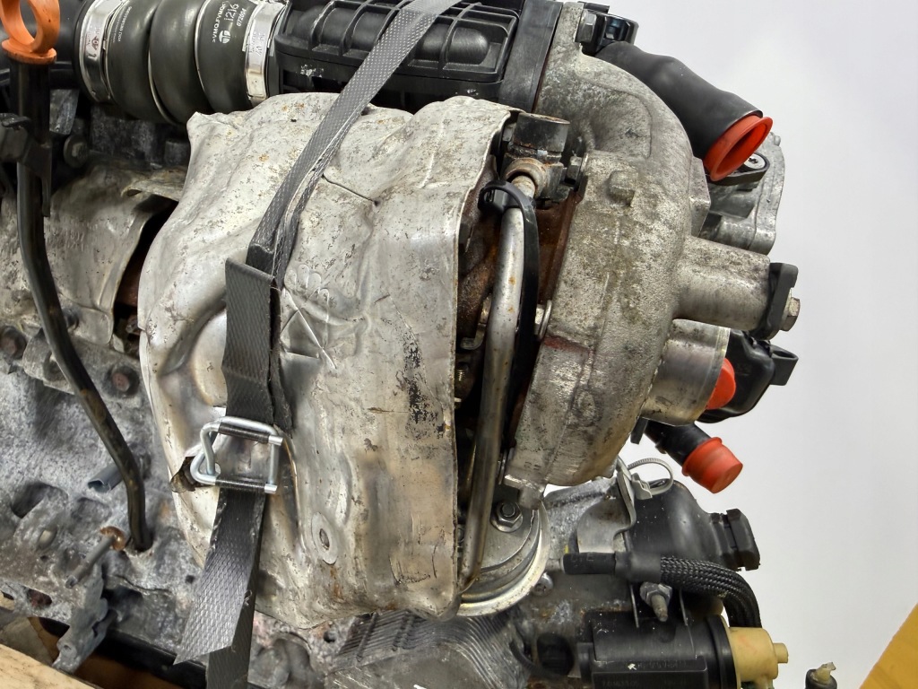Moteur 9HC (DV6C) — vue 8