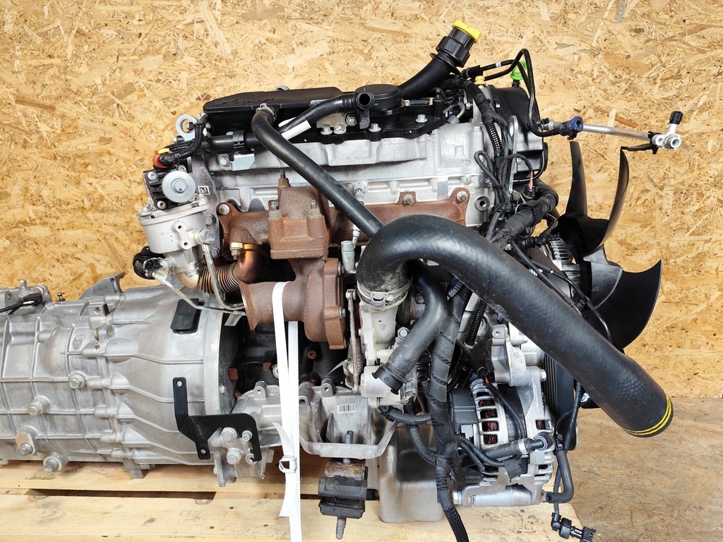 Moteur F1AGL411A — vue 4