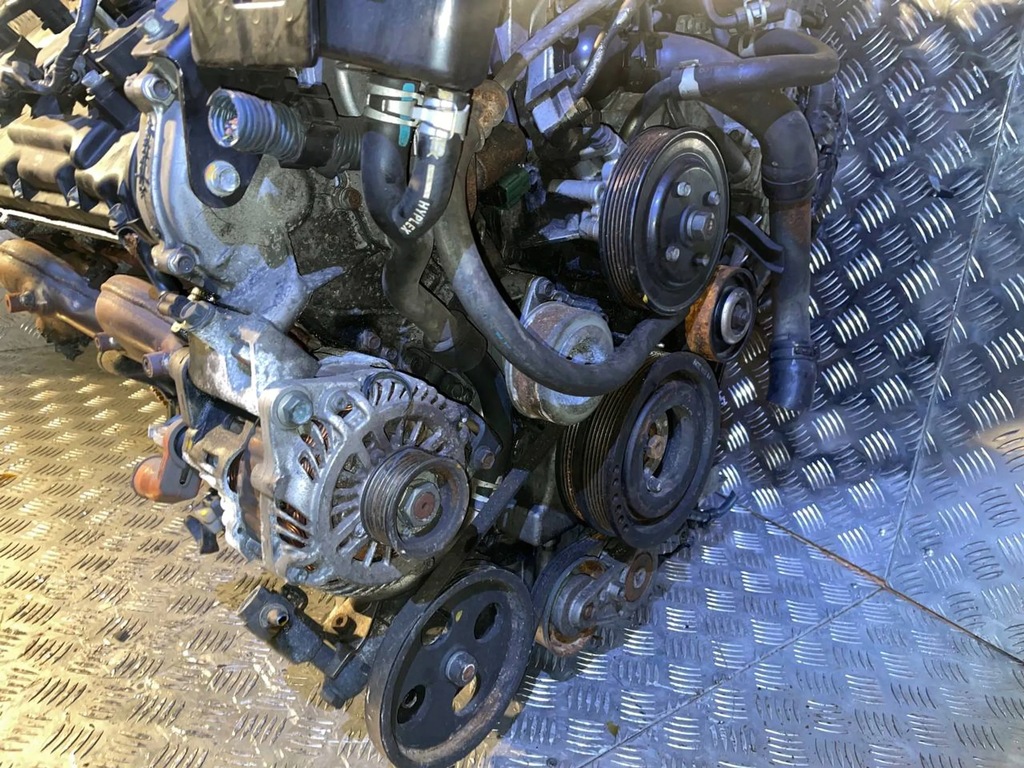 Moteur VK45DE — vue 3