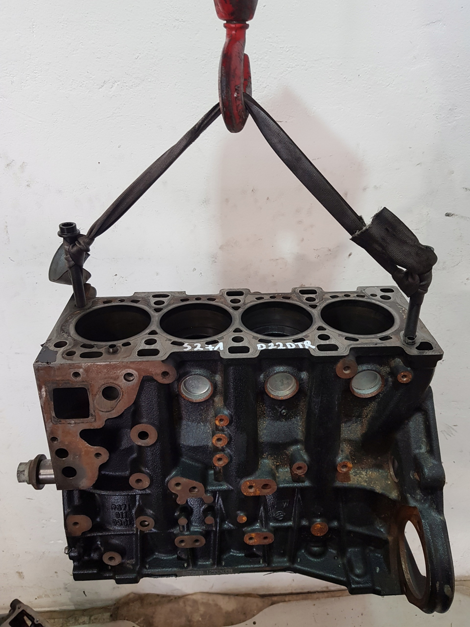 Moteur D22DTR(672.980) - Image 1