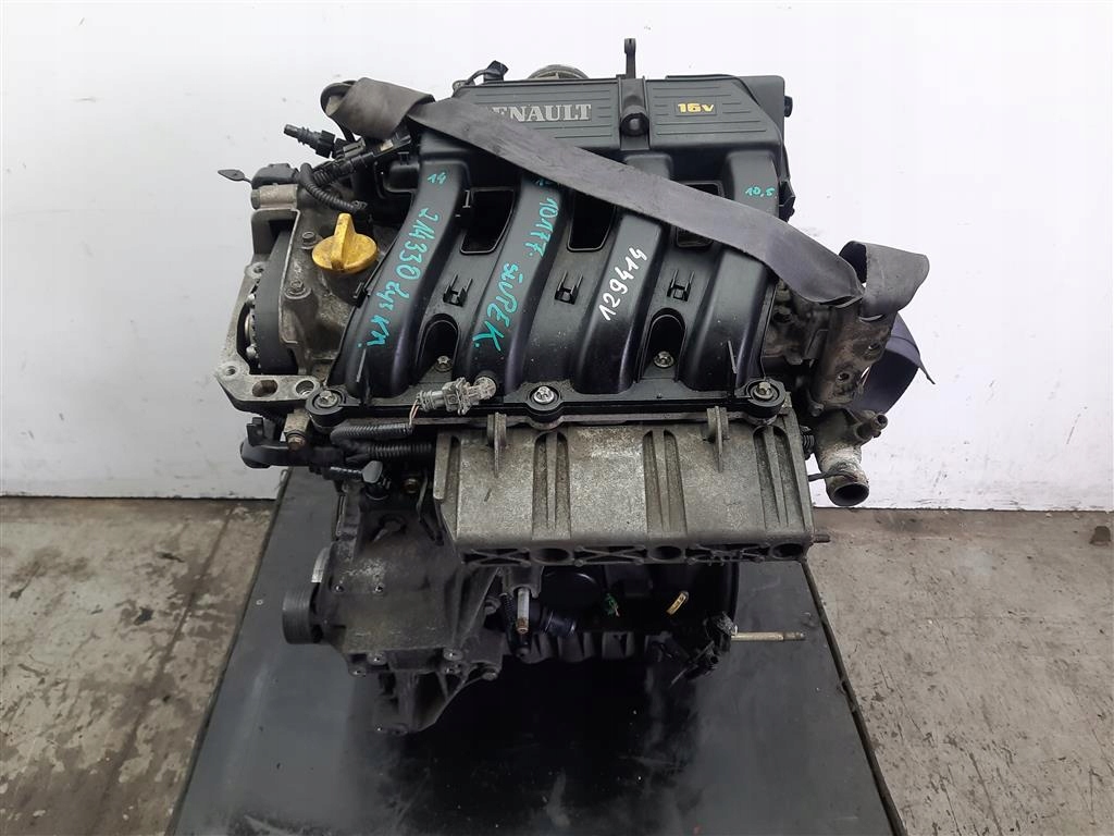 Moteur F4R 701 — vue 1