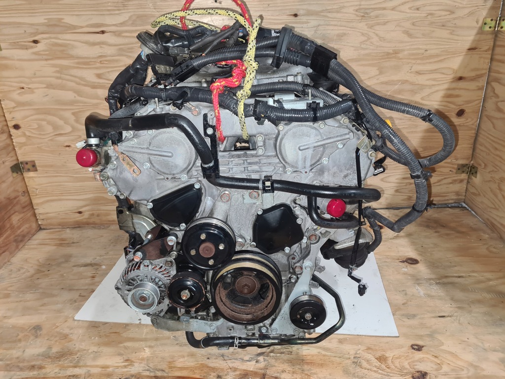 Moteur VQ35DE — vue 1