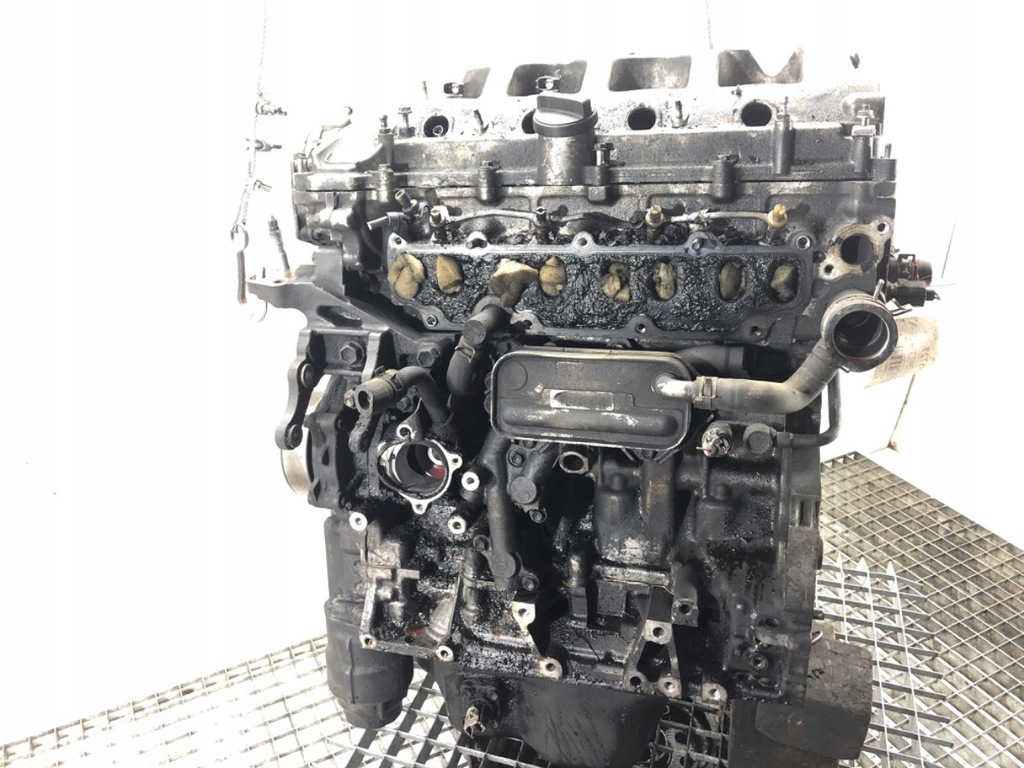 Moteur 2AD-FTV — vue 1