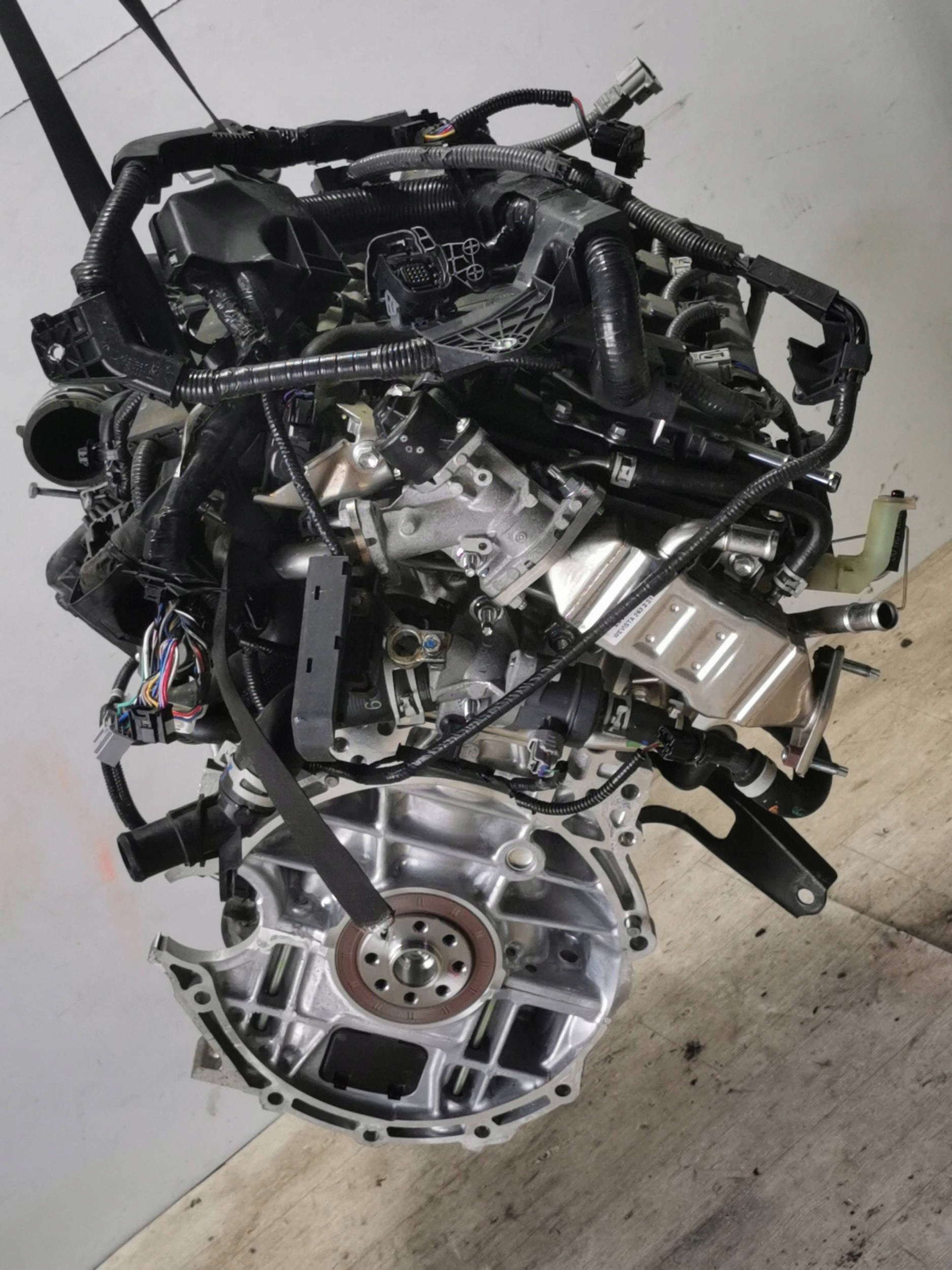 Moteur 2ZR-FXE — vue 4