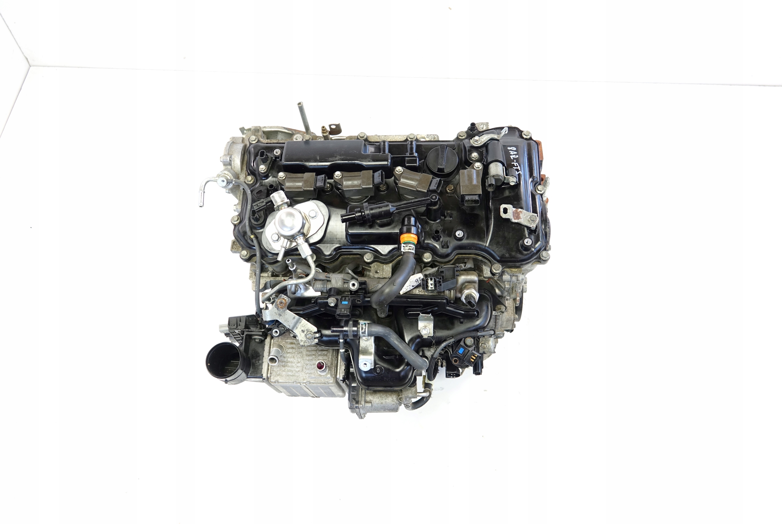 Moteur 8AR-FTS — vue 1