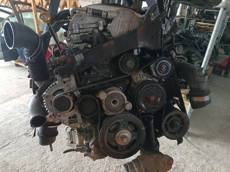 Moteur 2AD-FHV — vue 4
