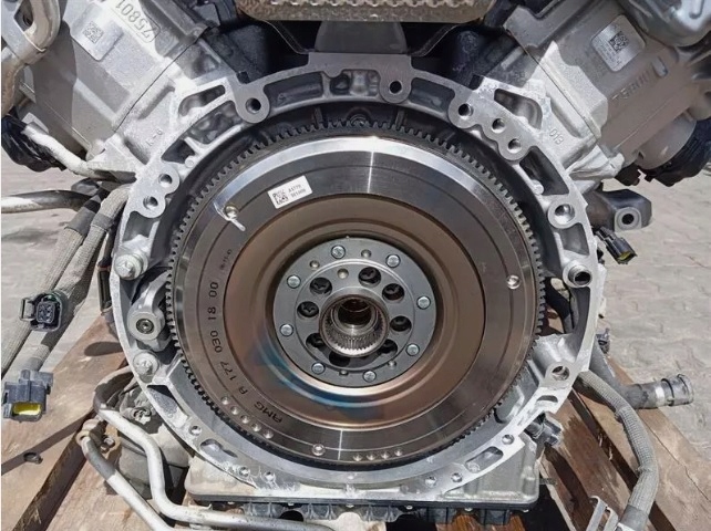 Moteur M 177.980 — vue 5