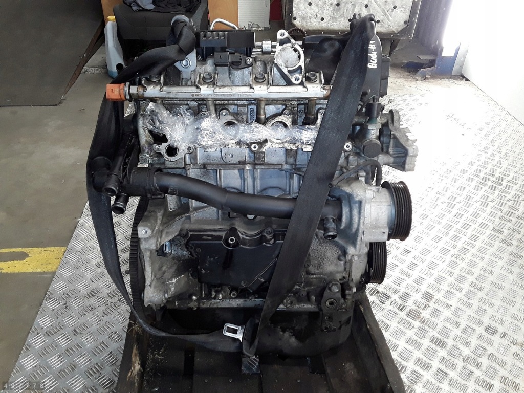 Moteur CBZA — vue 2