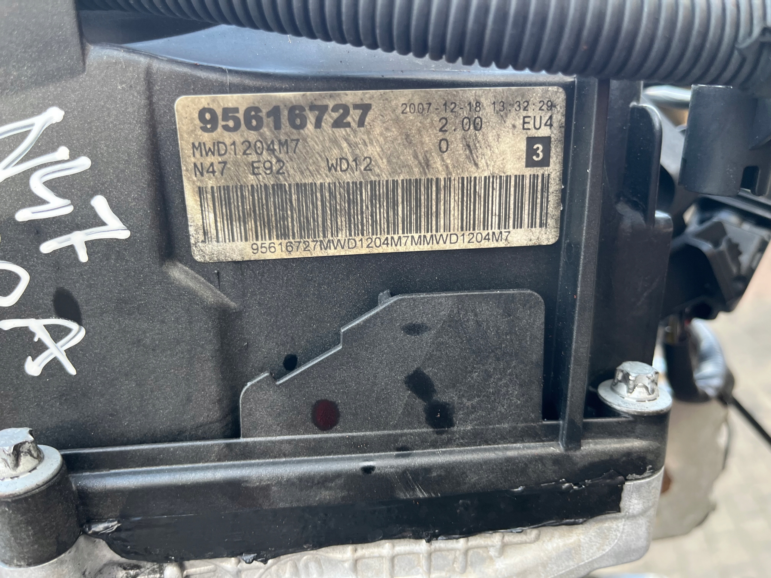 Moteur N47 D20 A — vue 11