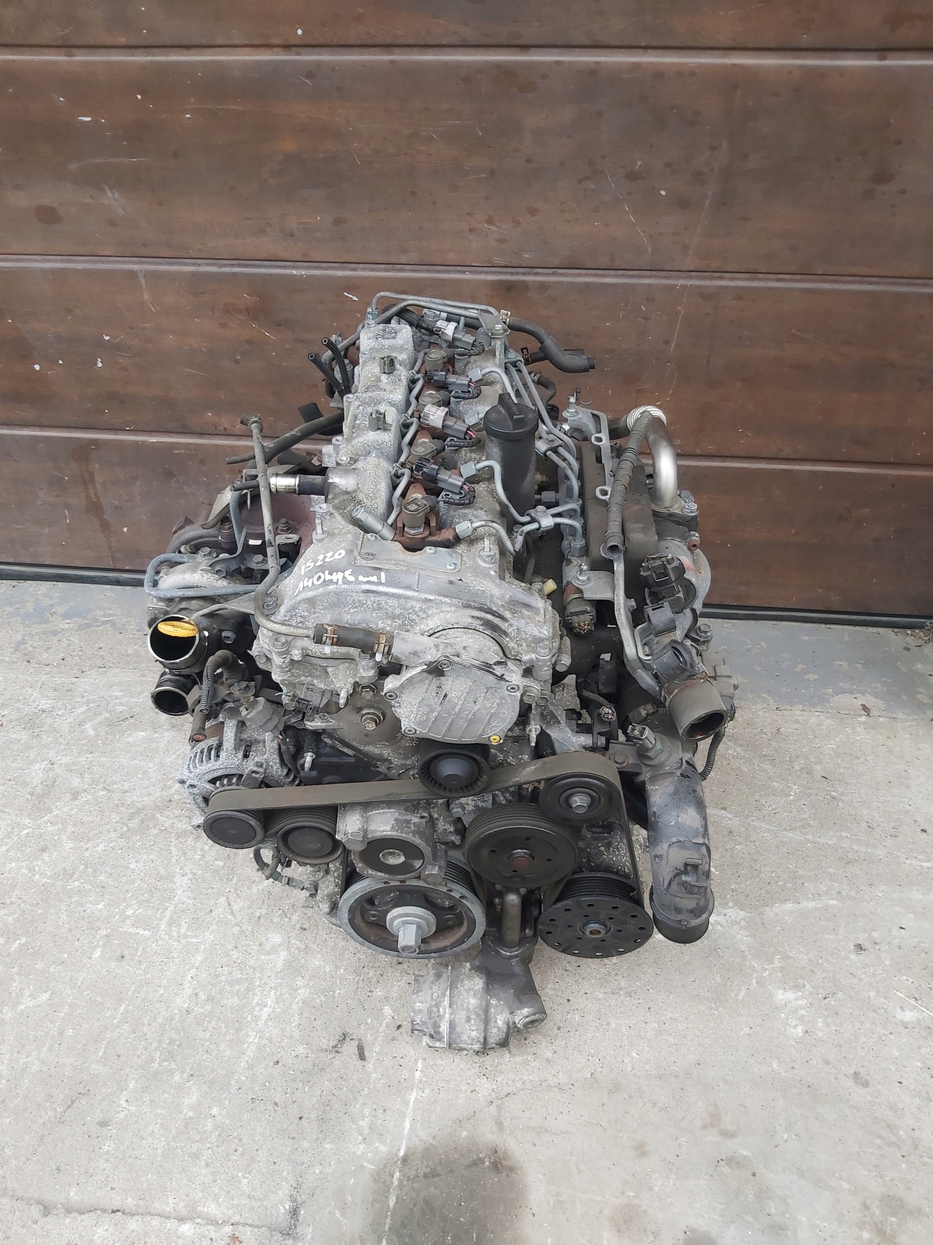 Moteur 2AD-FHV — vue 1
