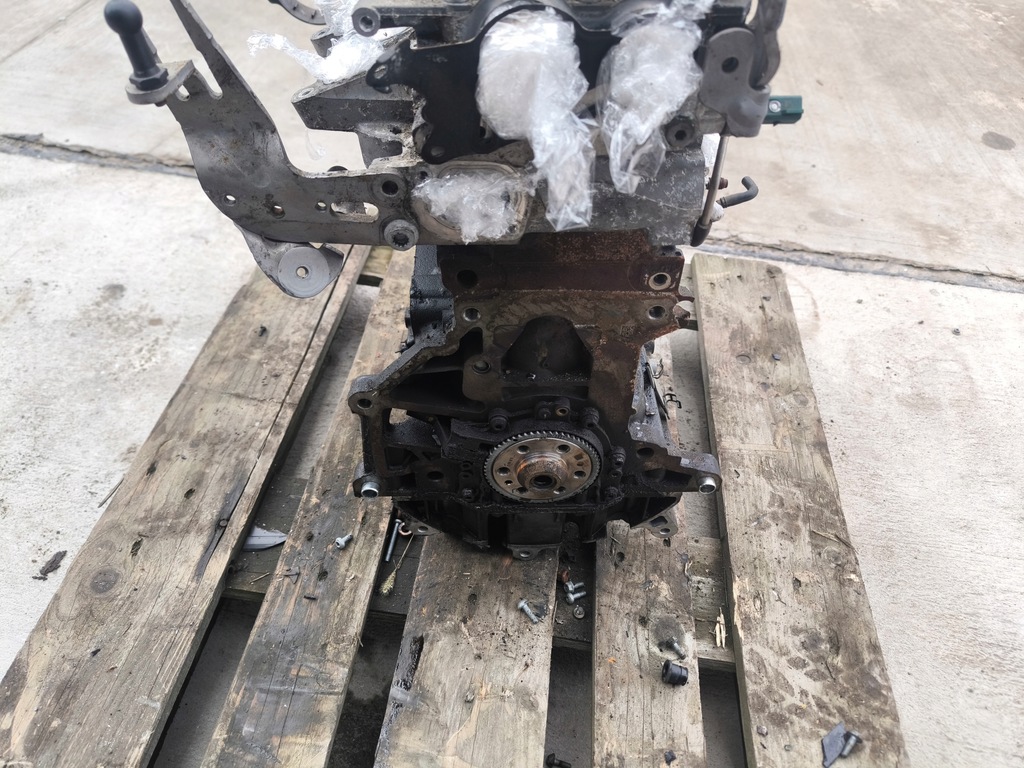 Moteur CAYB — vue 5