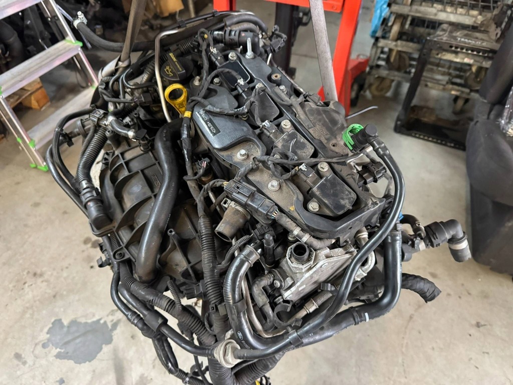 Moteur B 4164 T3 — vue 1