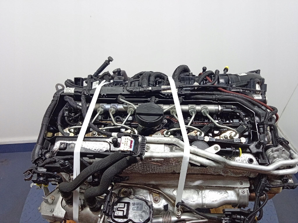 Moteur B57 D30 A — vue 3