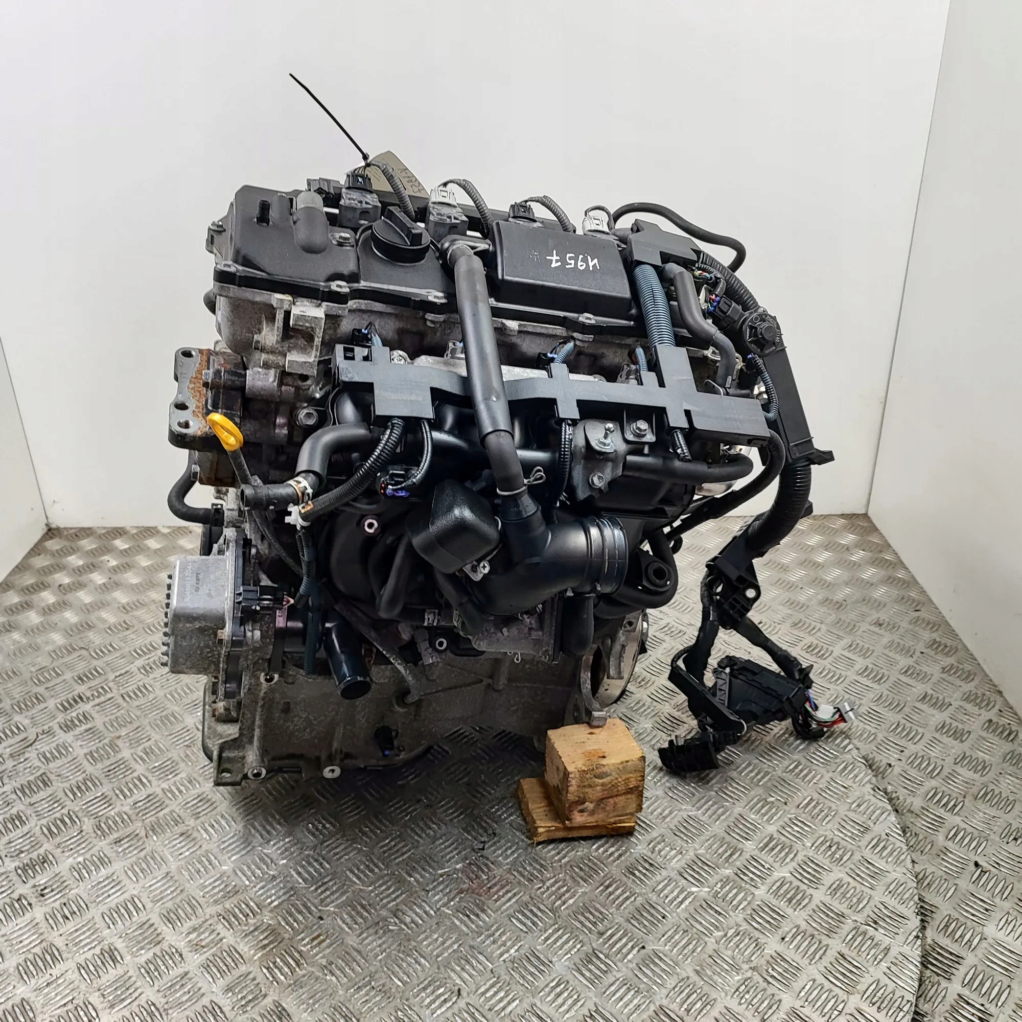 Moteur 2ZR-FXE — vue 3