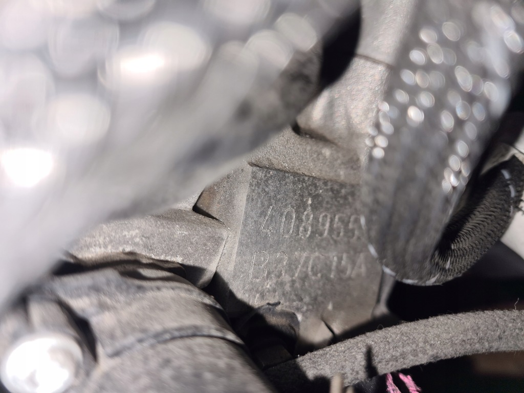 Moteur B37 C15 A — vue 4