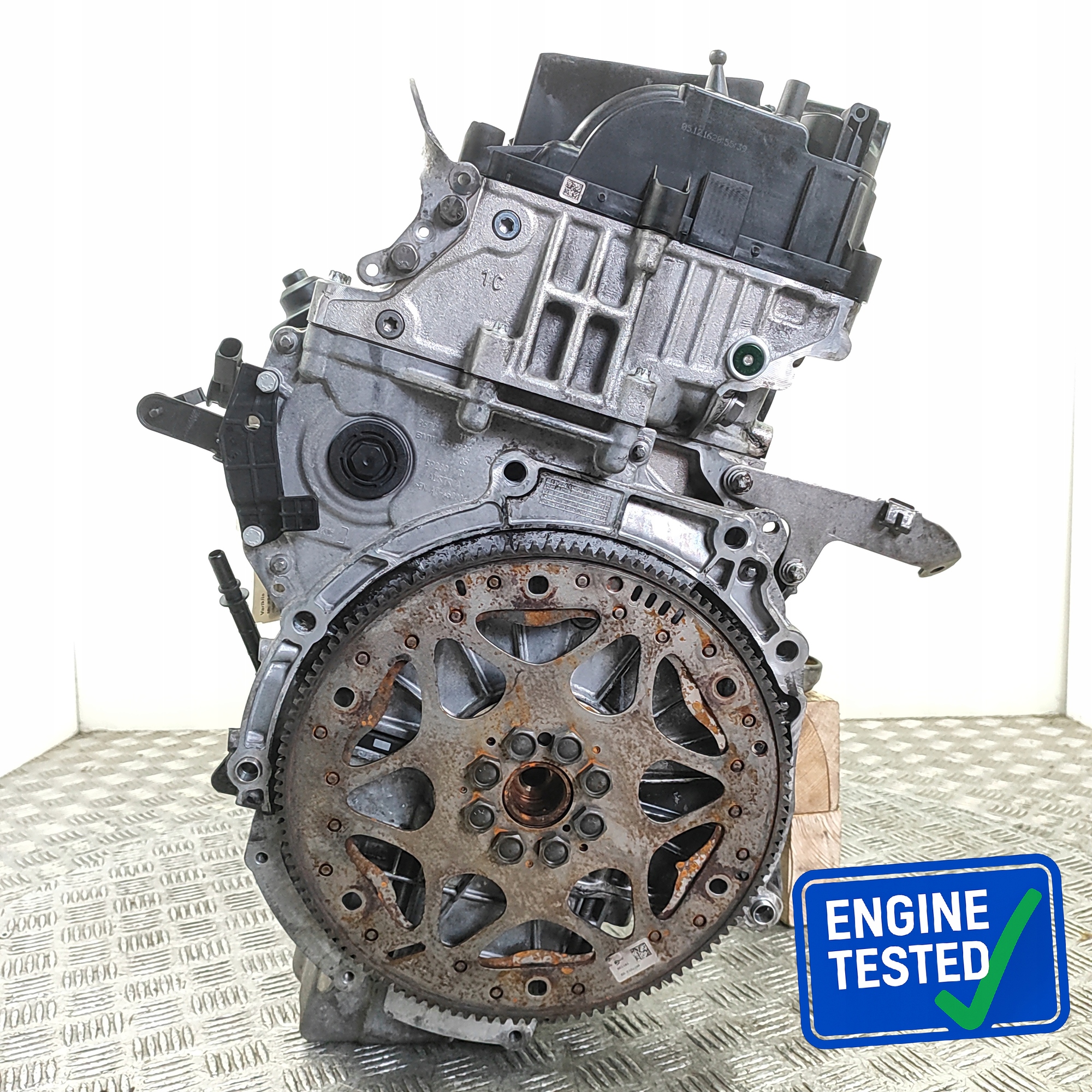 Moteur B37 D15 A — vue 1