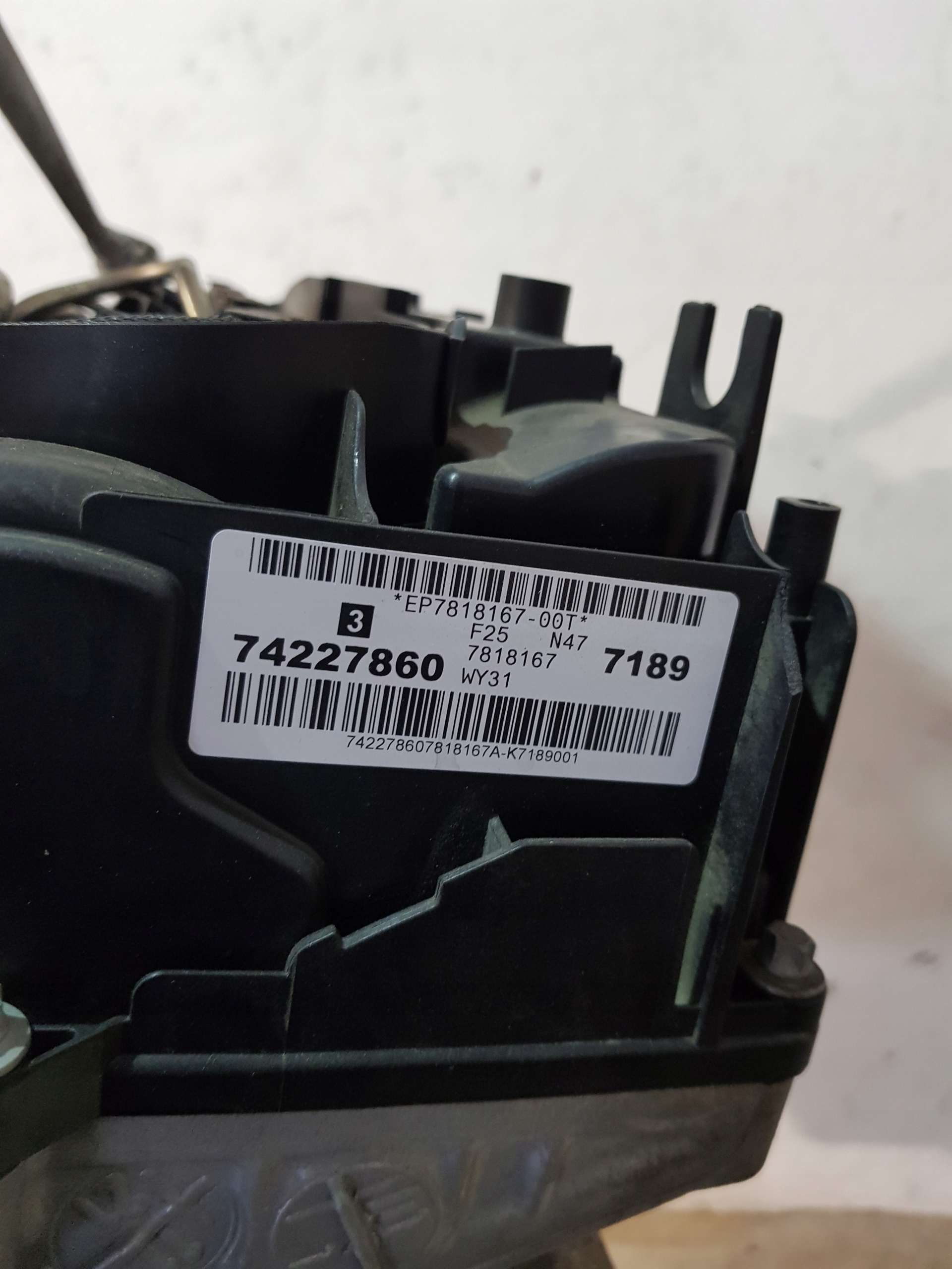 Moteur N47 D20 C — vue 8