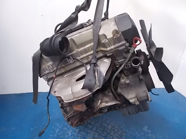 Moteur M 111.921 — vue 3