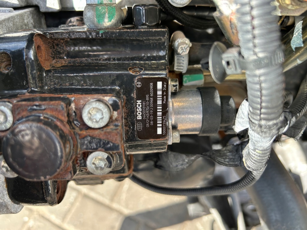 Moteur F1AE0481G — vue 8