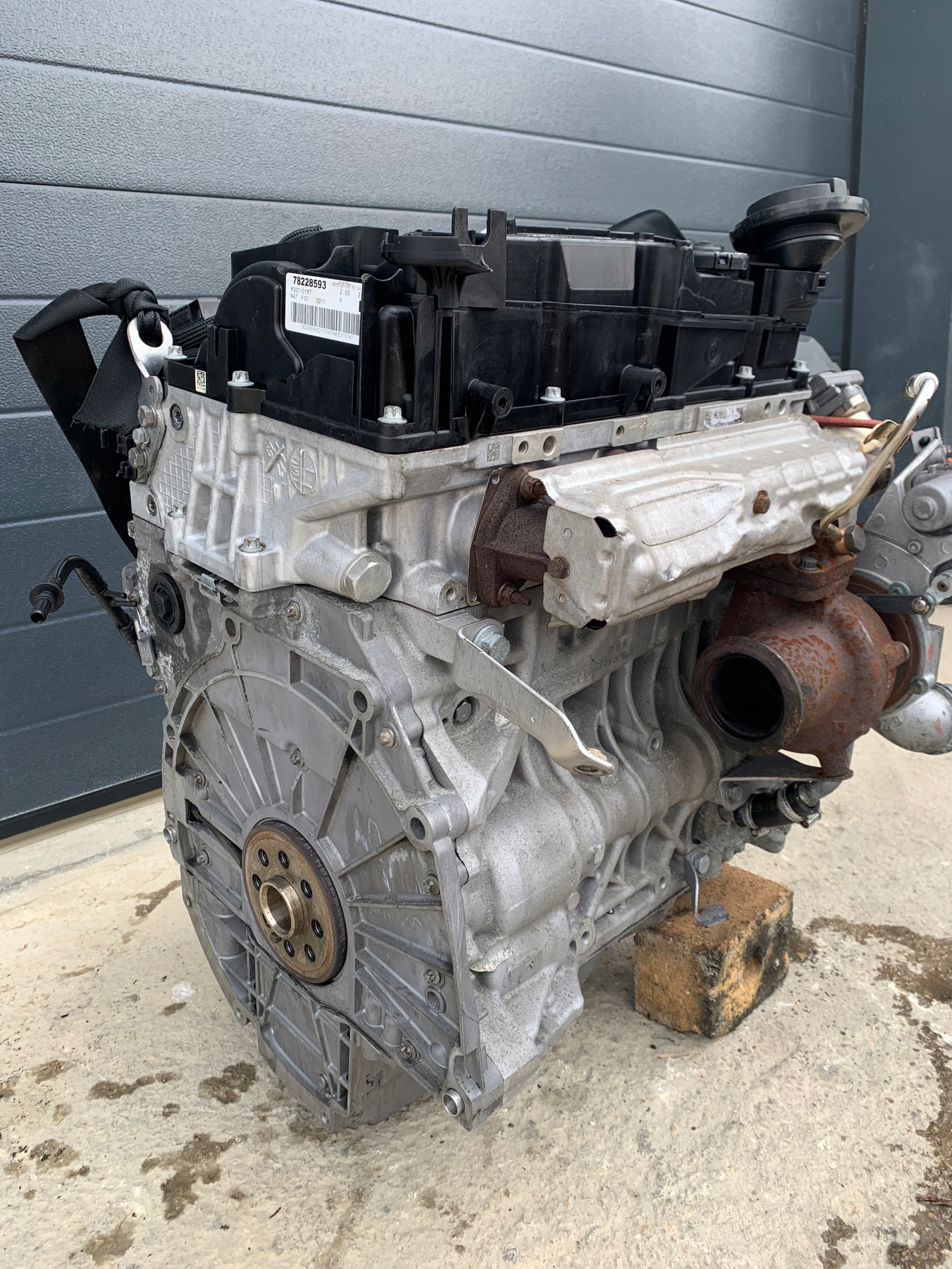 Moteur N47 D20 C — vue 11
