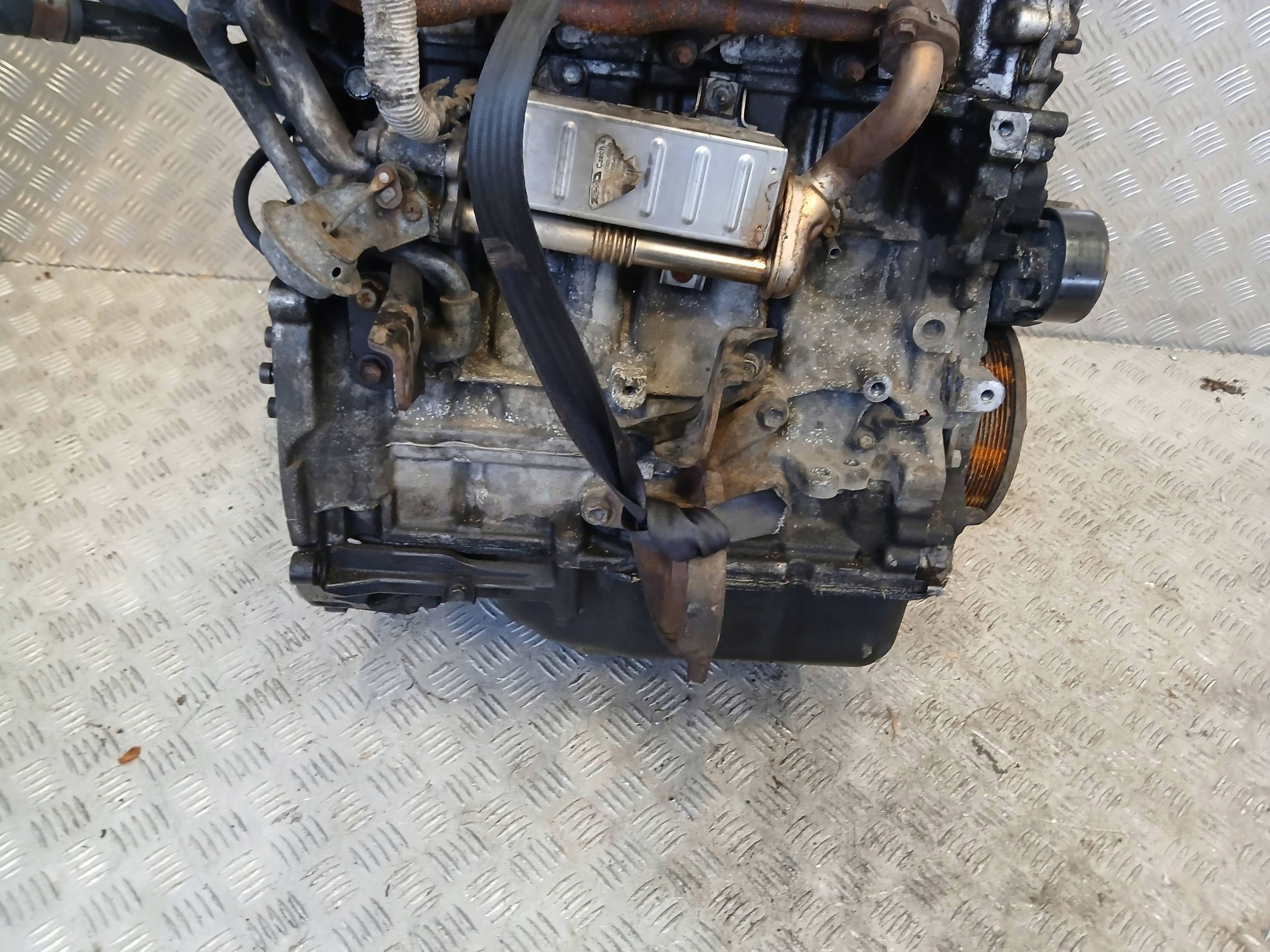 Moteur 1AD-FTV — vue 3