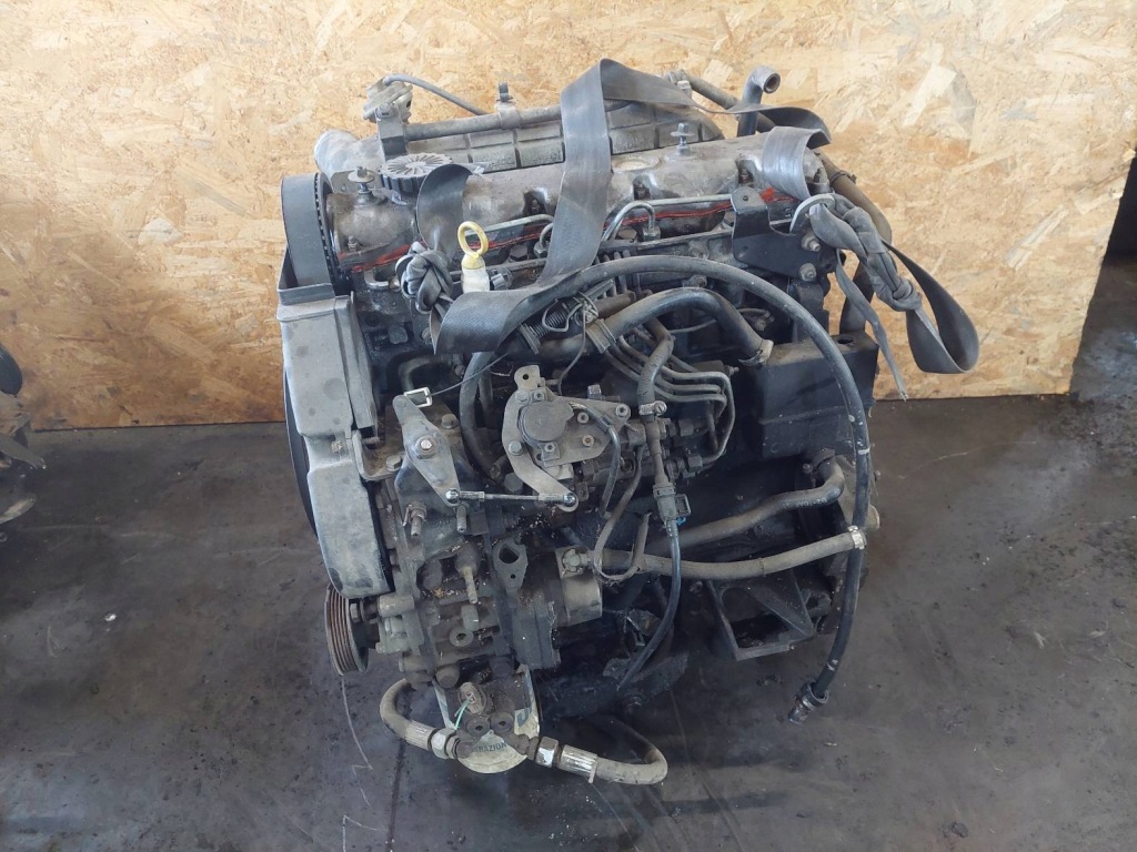 Moteur S8U 750 — vue 2