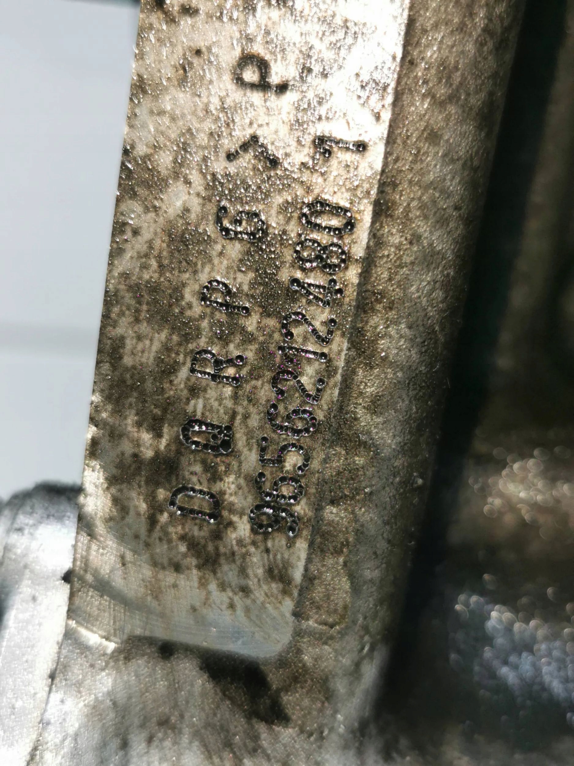 Moteur 8HT (DV4TD) — vue 11