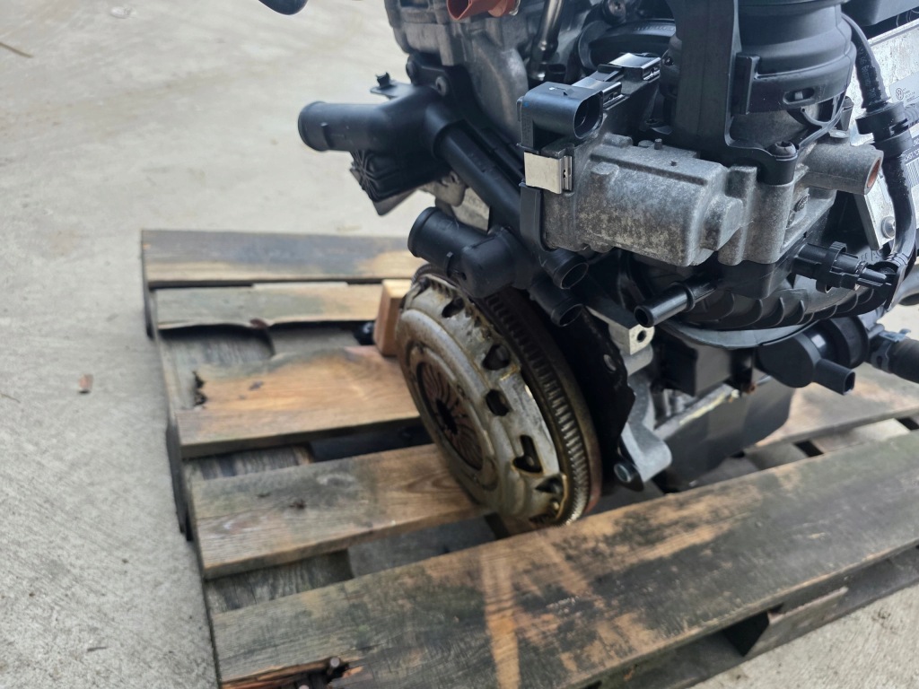 Moteur CBZB — vue 4