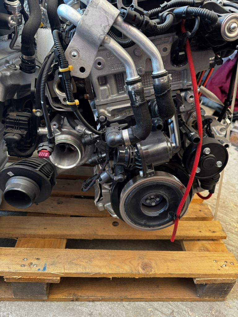 Moteur B57 D30 A — vue 3