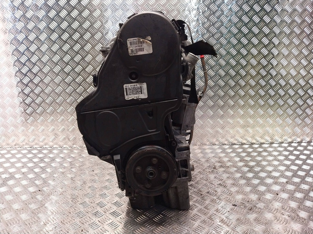 Moteur D 5244 T — vue 2