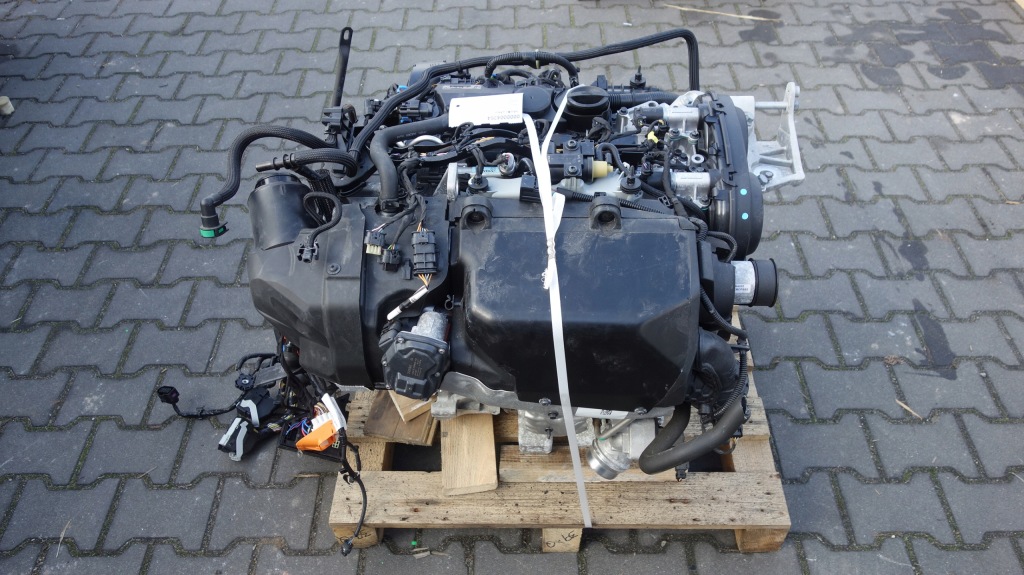 Moteur B 4204 T28 — vue 2